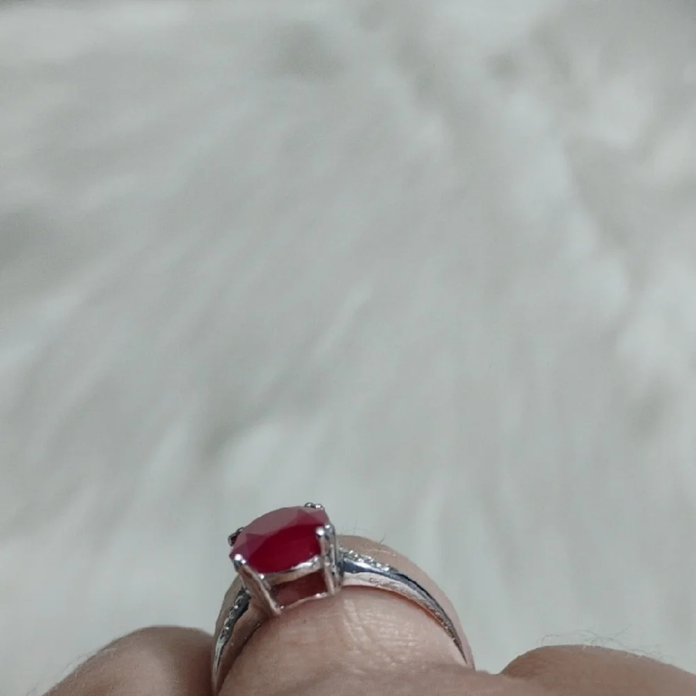 SALE! Radiant 10kt Solid White Gold Genuine Ruby & Diamond Engagement Ring - Picture 10 of 16